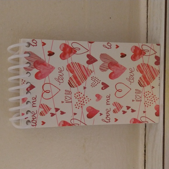 Miscellaneous Stickers, V-Day Note Pads and Friends Plush Set - Picture 4 of 5